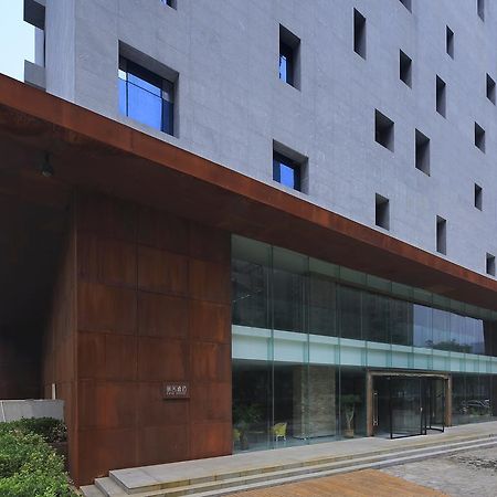 Отель Ease House Luoyang Лоян Экстерьер фото